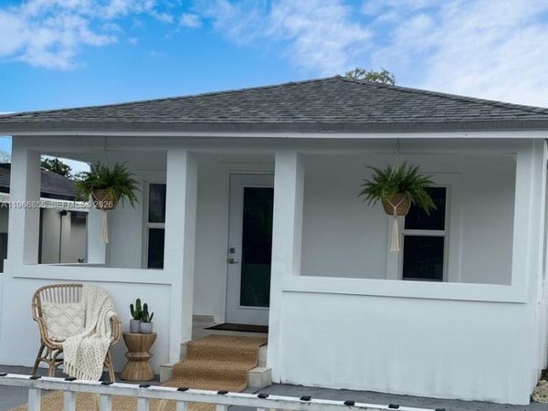 81 NW 44th St, Unit 2, Miami, FL 33127