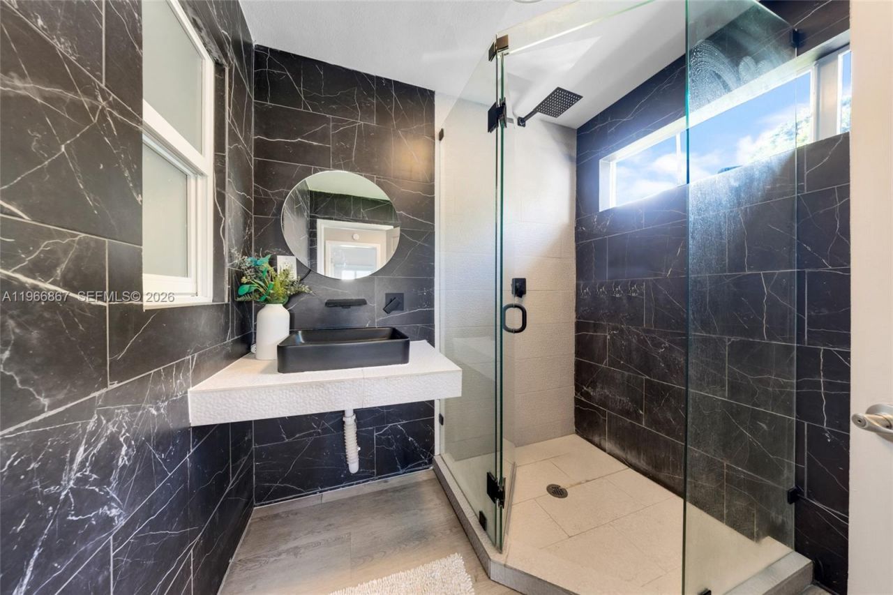 907 N Park Rd, Hollywood, FL 33021 Photo