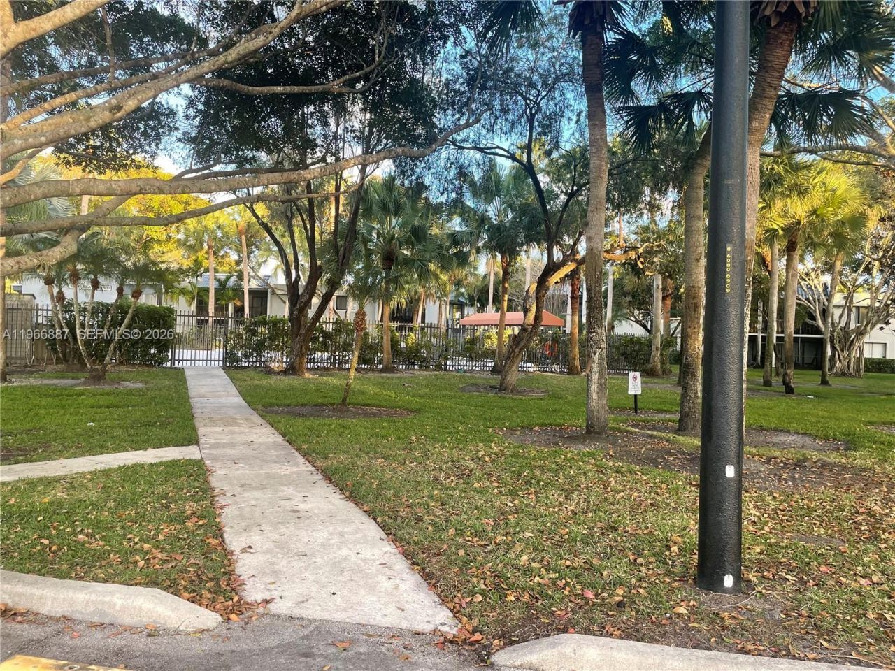 16571 Blatt Blvd , Unit 204, Weston, FL 33326 Photo