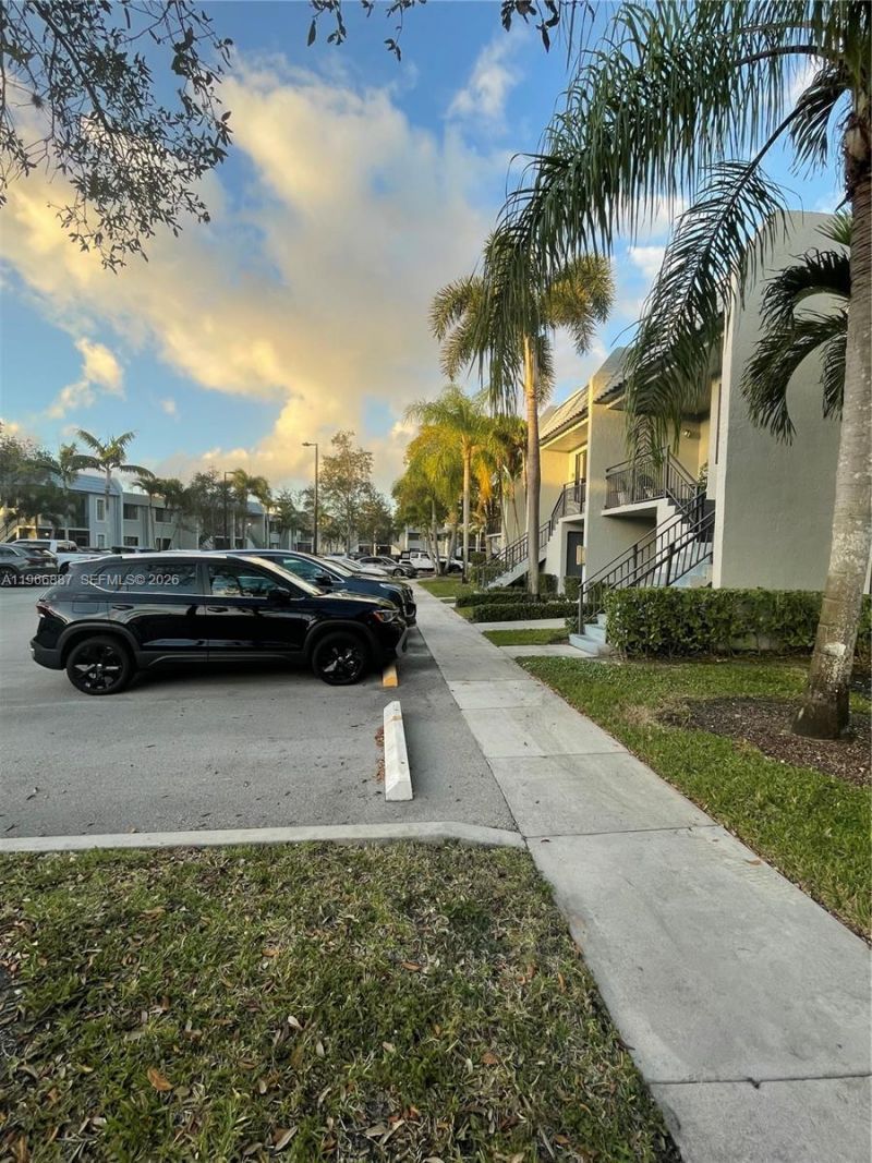 16571 Blatt Blvd , Unit 204, Weston, FL 33326 Photo