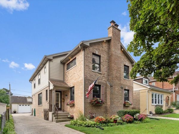 7315 W Lunt Avenue, Chicago, IL 60631