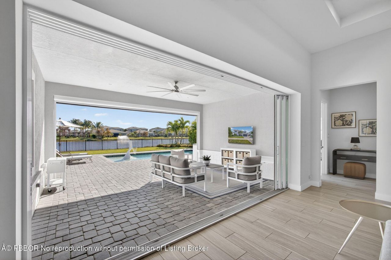 9221 Crestview Circle, Palm Beach Gardens, FL 33412 Photo