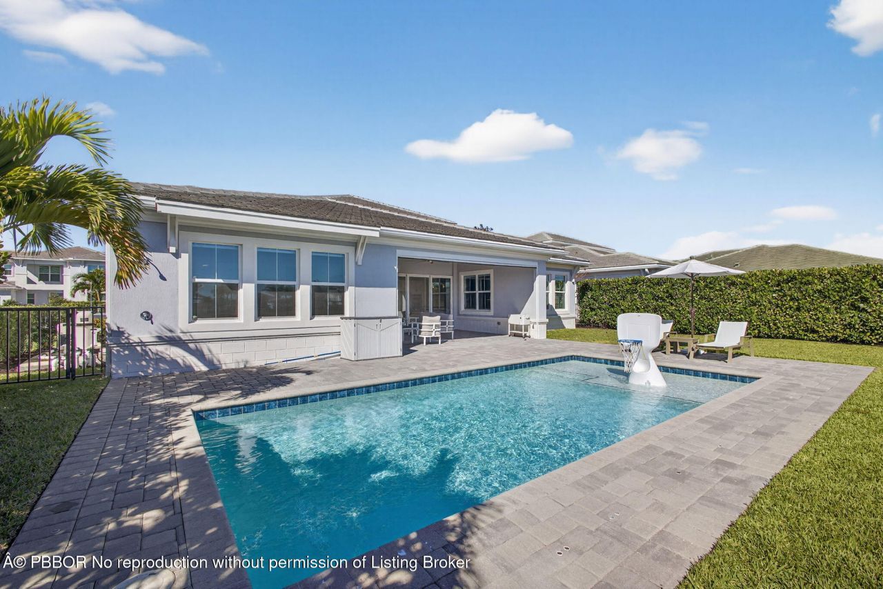 9221 Crestview Circle, Palm Beach Gardens, FL 33412 Photo