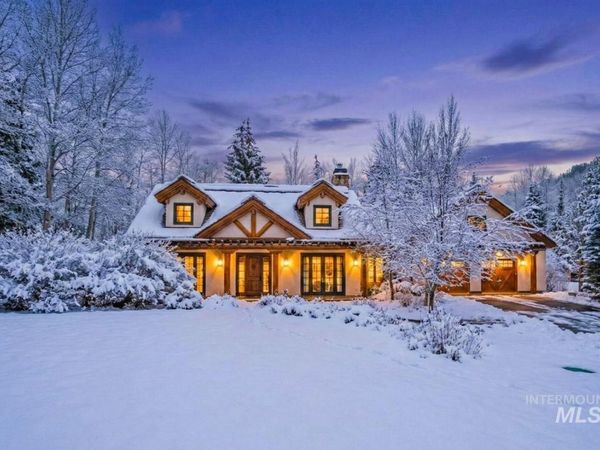 7 Rose Ct, Sun Valley, ID 83353