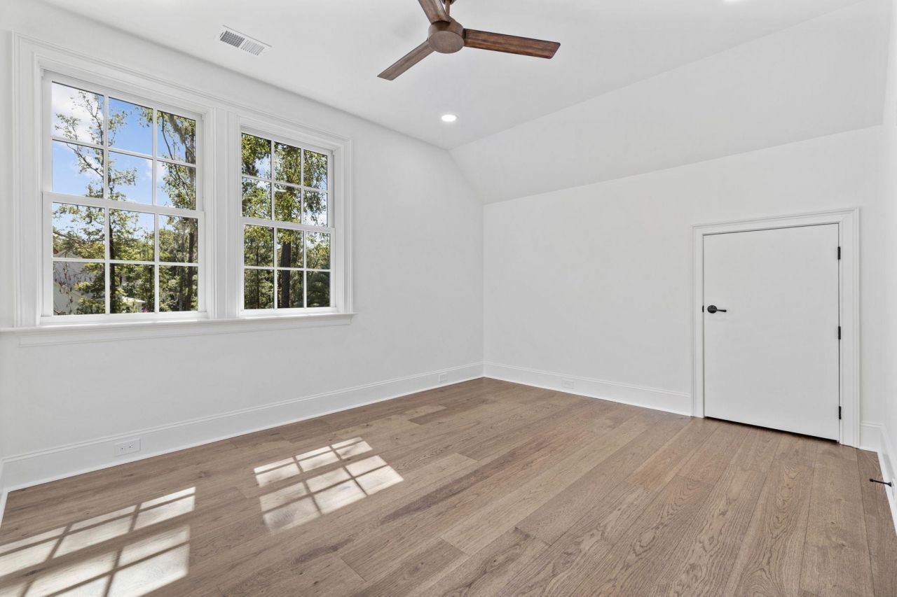 62 Makepeace Pl.  Photo 22