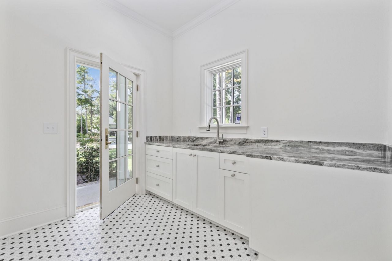 62 Makepeace Pl.  Photo 29