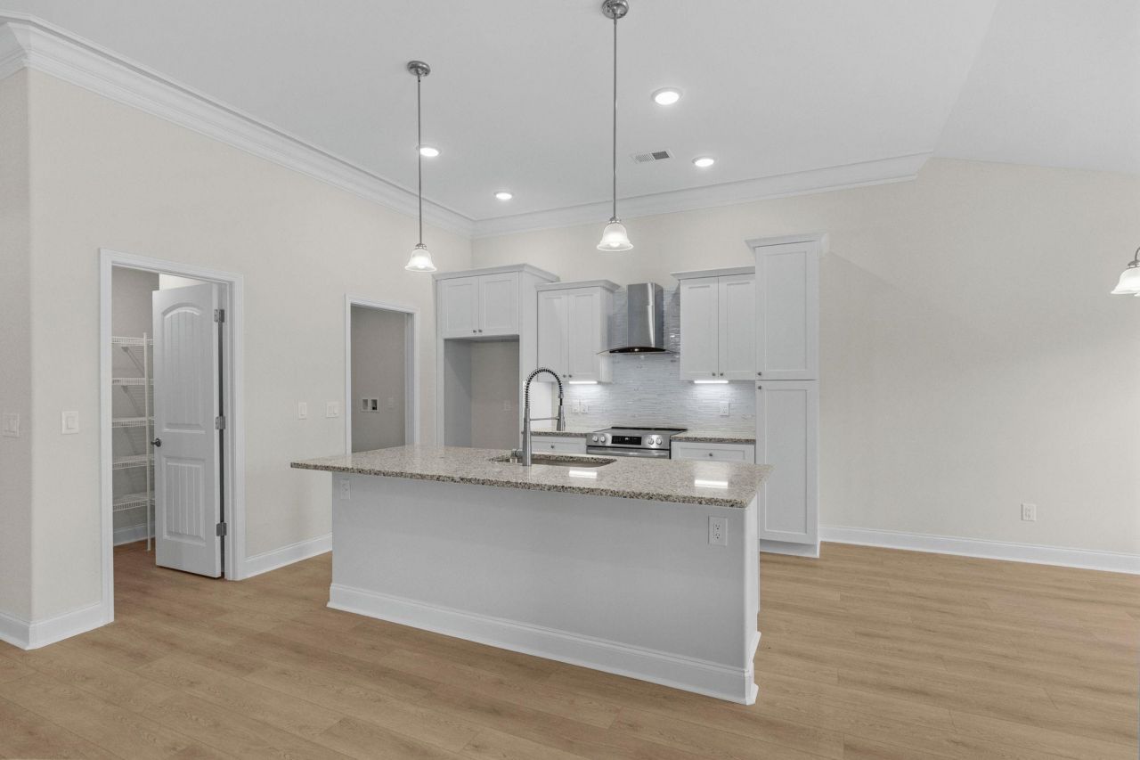 800 Stone Pine Ct. Photo 9