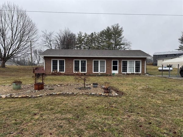 22 Glen Foster Road , Glasgow, KY 42141