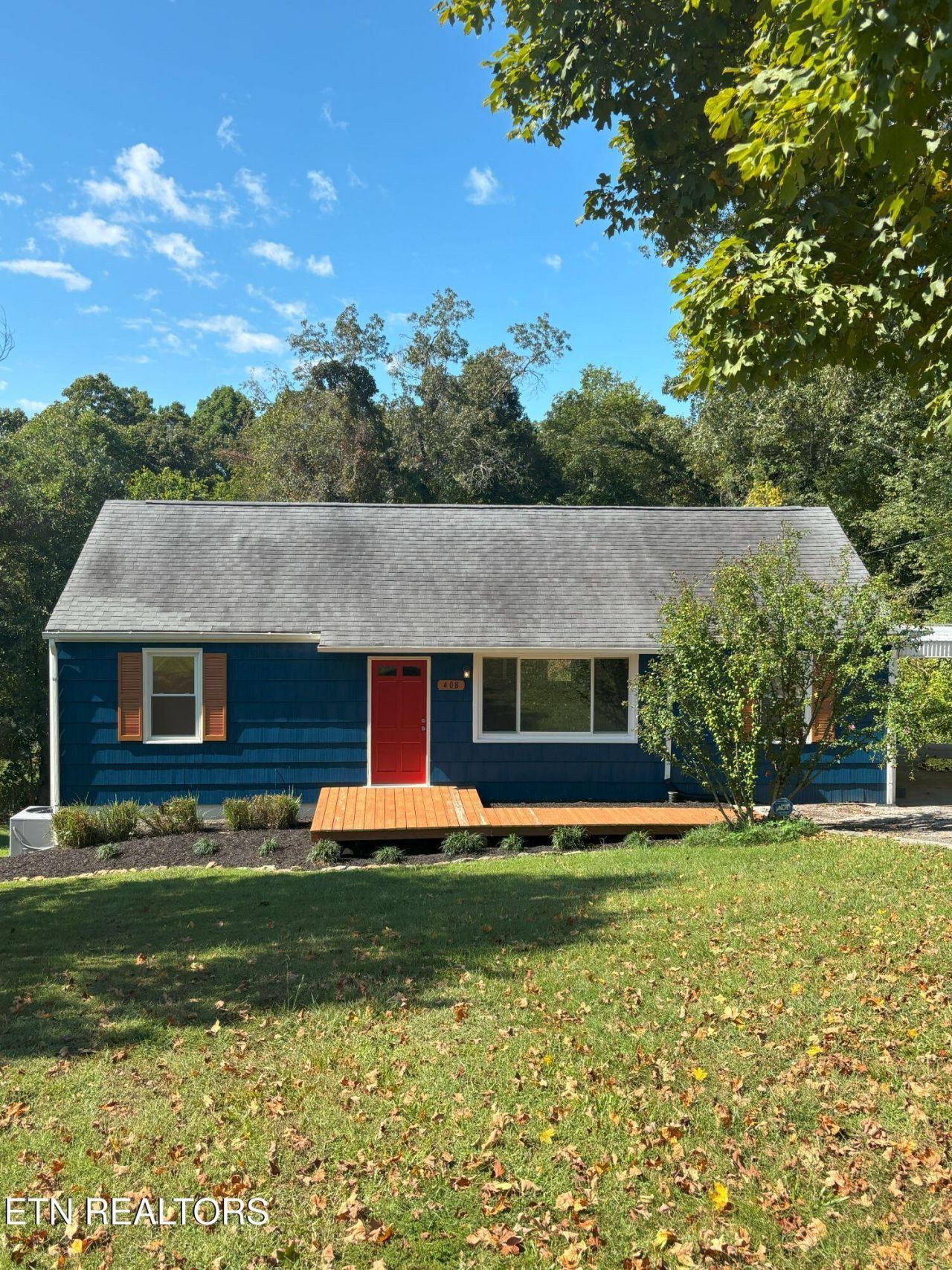 408 Oakcrest Rd, Knoxville, TN 37912 Main Photo