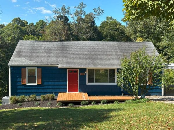 408 Oakcrest Rd, Knoxville, TN 37912