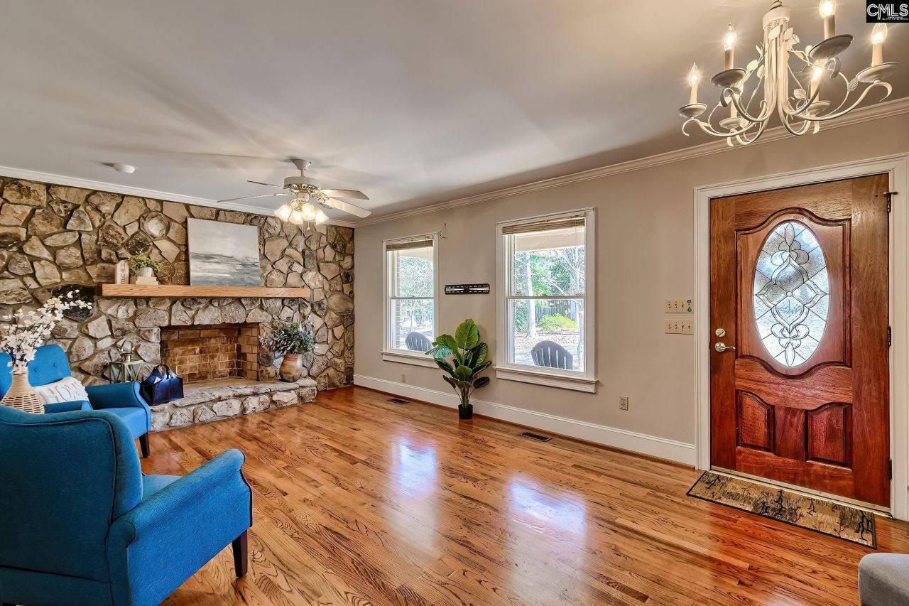 149 Artic Court  Photo 9