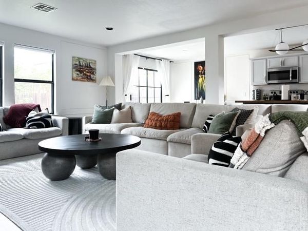 5624 Victory Gallop DR, Del Valle, TX 78617