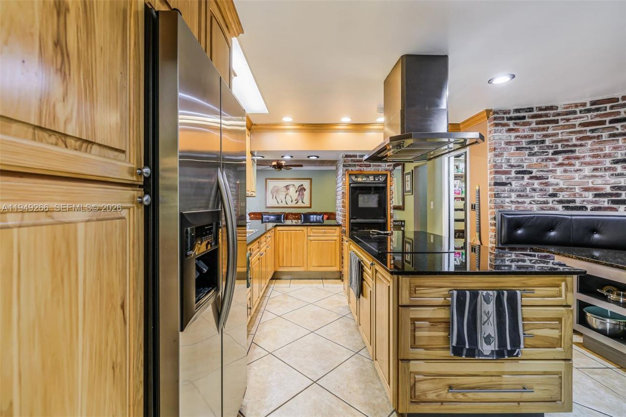 18975 SW 224th St, Miami, FL 33170 Photo