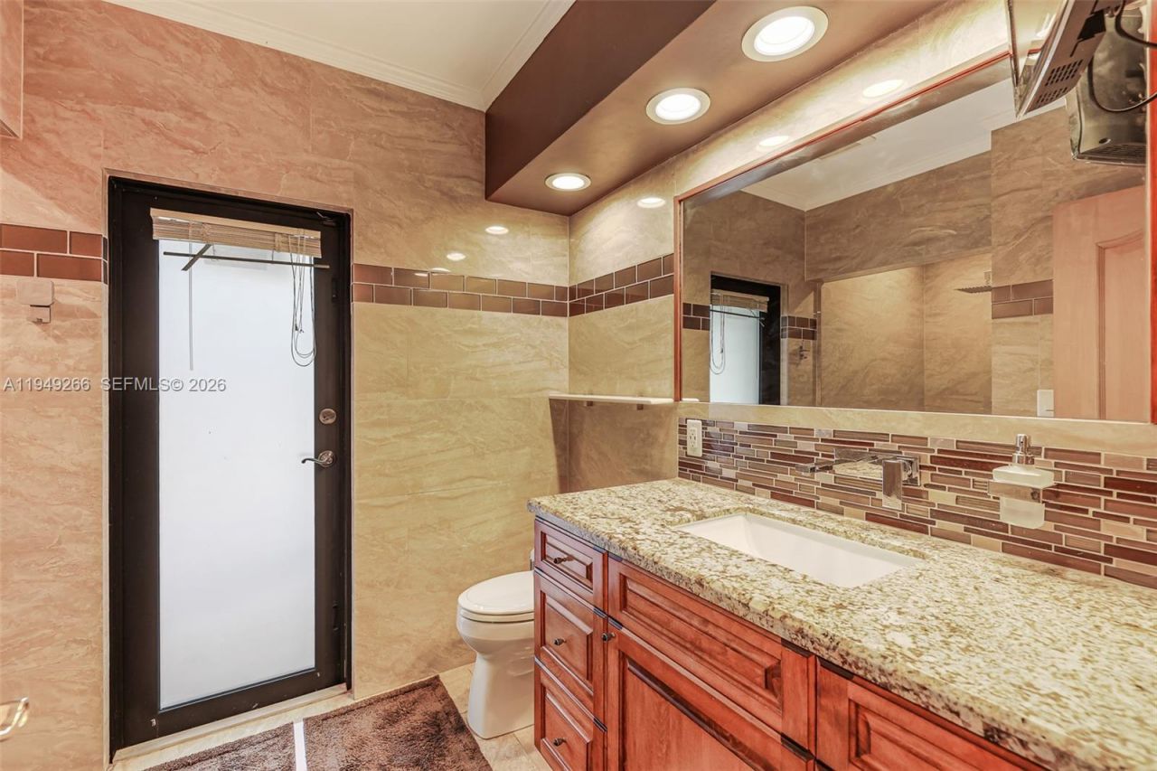 18975 SW 224th St, Miami, FL 33170 Photo