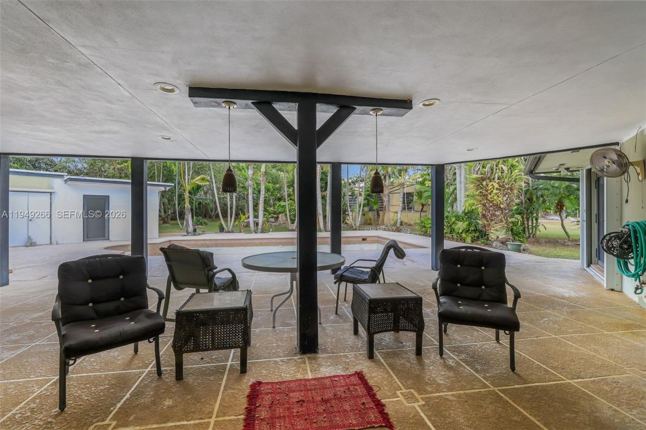 18975 SW 224th St, Miami, FL 33170 Photo