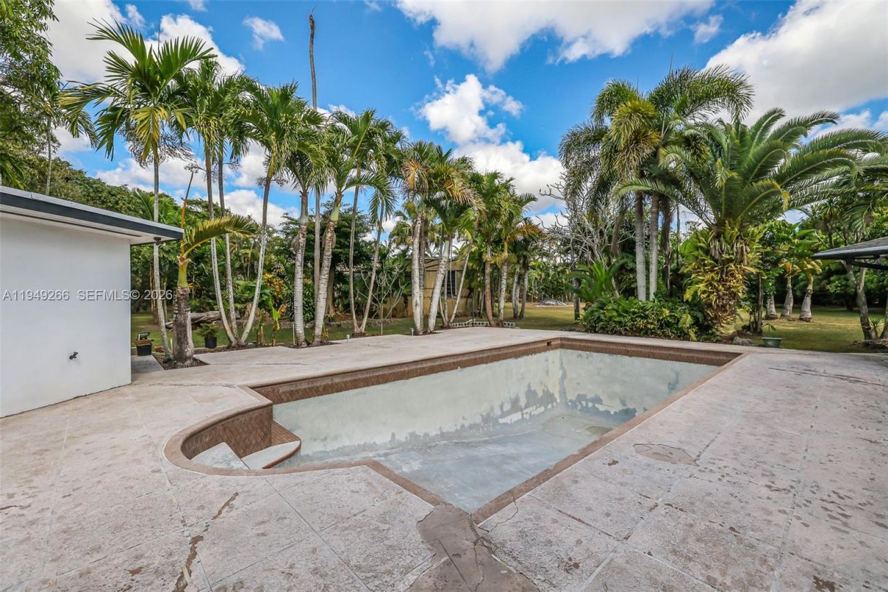 18975 SW 224th St, Miami, FL 33170 Photo