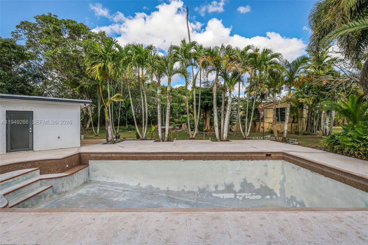 18975 SW 224th St, Miami, FL 33170 Photo