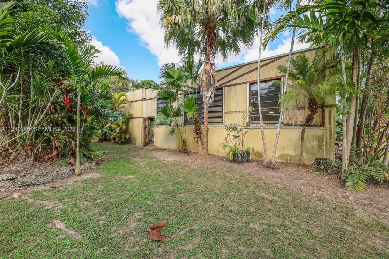 18975 SW 224th St, Miami, FL 33170 Photo