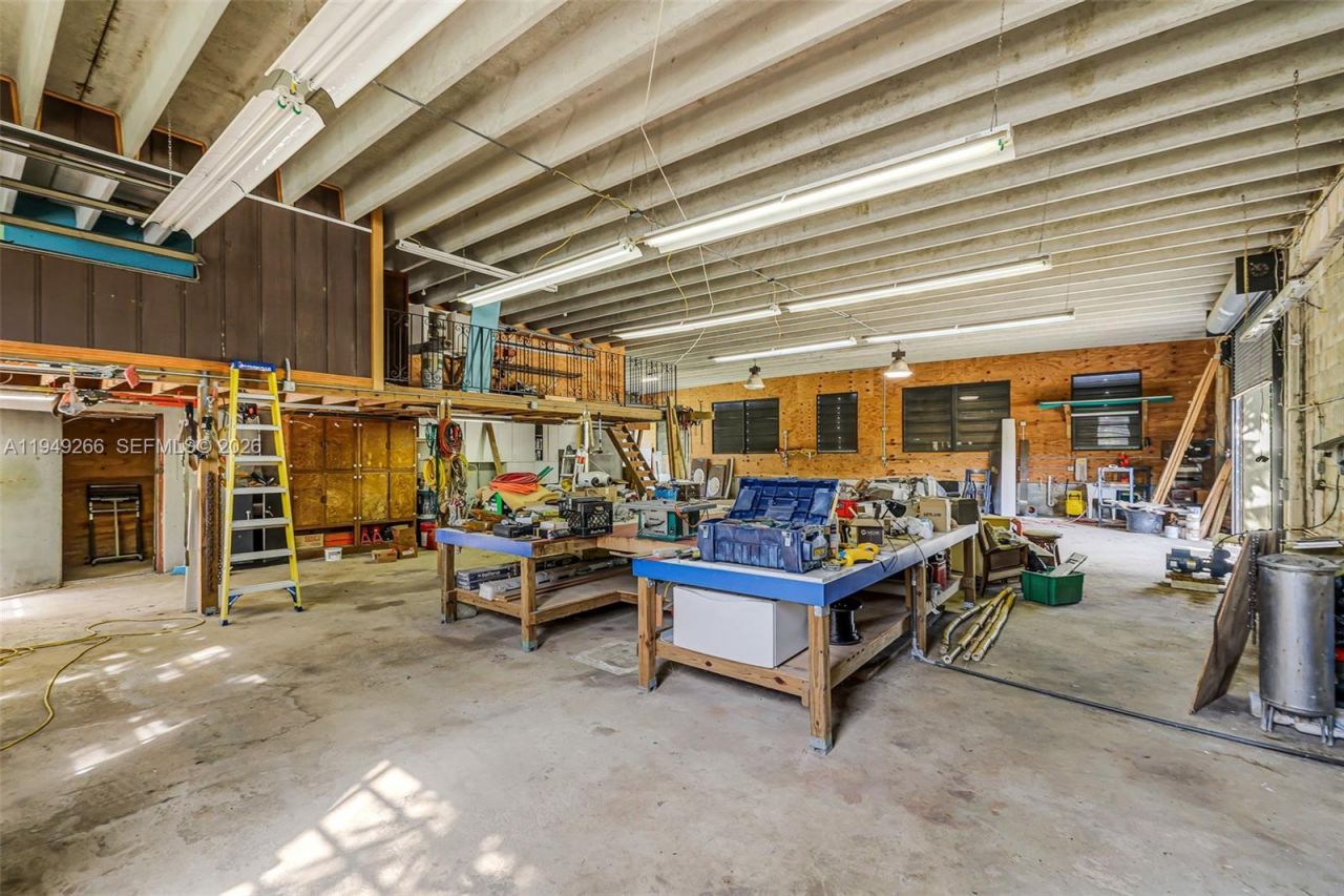 18975 SW 224th St, Miami, FL 33170 Photo