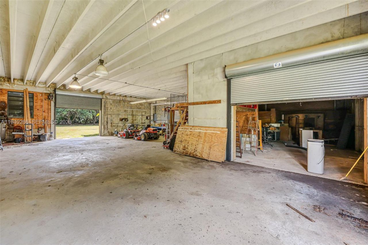 18975 SW 224th St, Miami, FL 33170 Photo