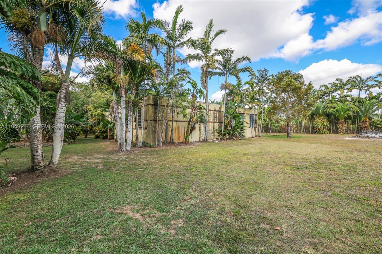 18975 SW 224th St, Miami, FL 33170 Photo