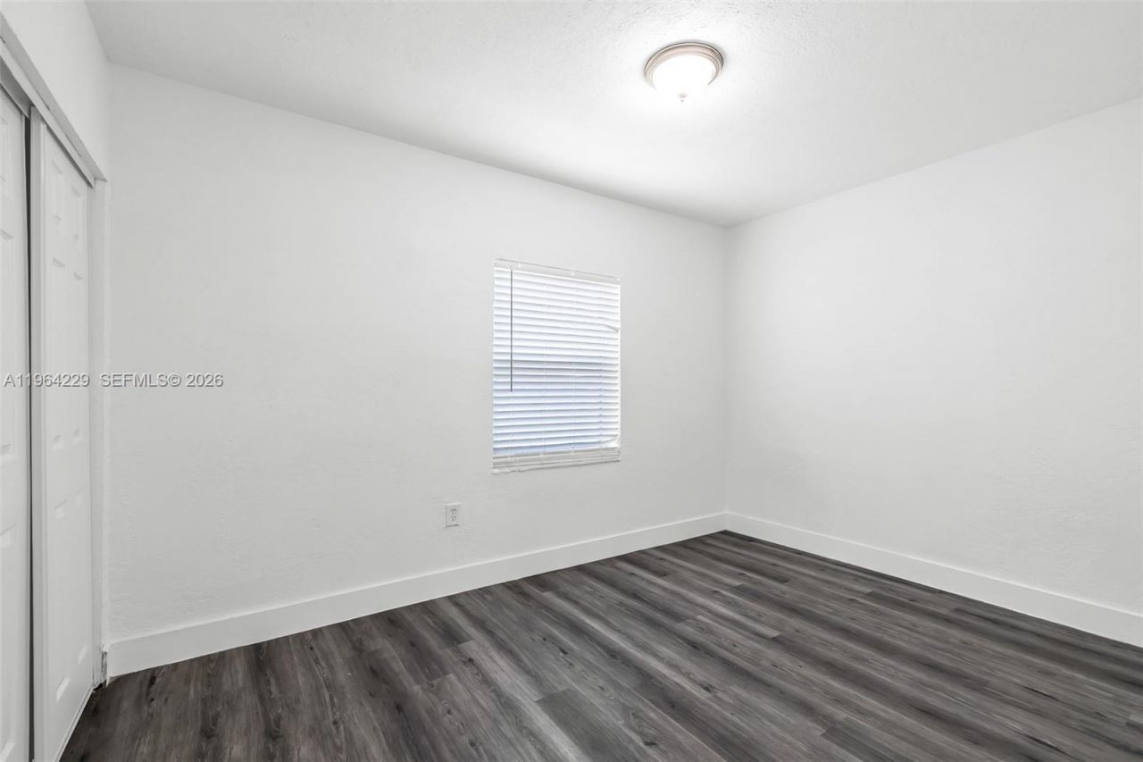 1176 NW 48th St, Miami, FL 33127 Photo