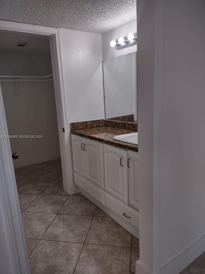 1880 N Congress Ave, Unit 101, West Palm Beach, FL 33401 Photo