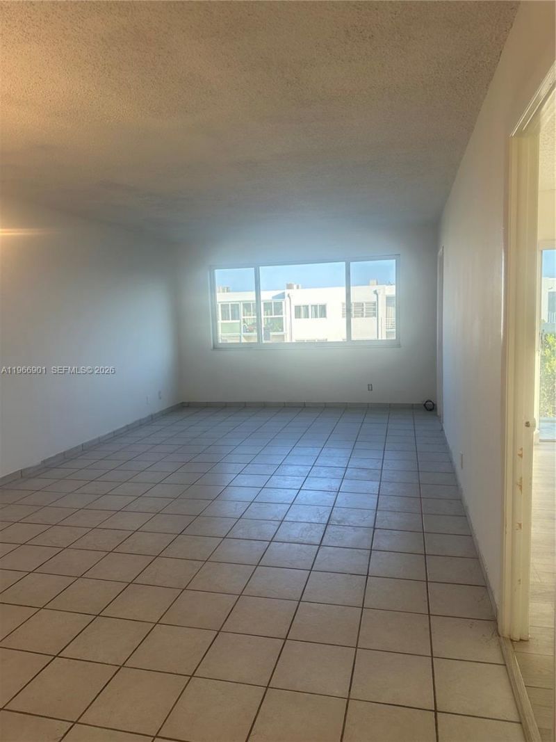 2300 Park Ln, Unit 316, Hollywood, FL 33021 Photo