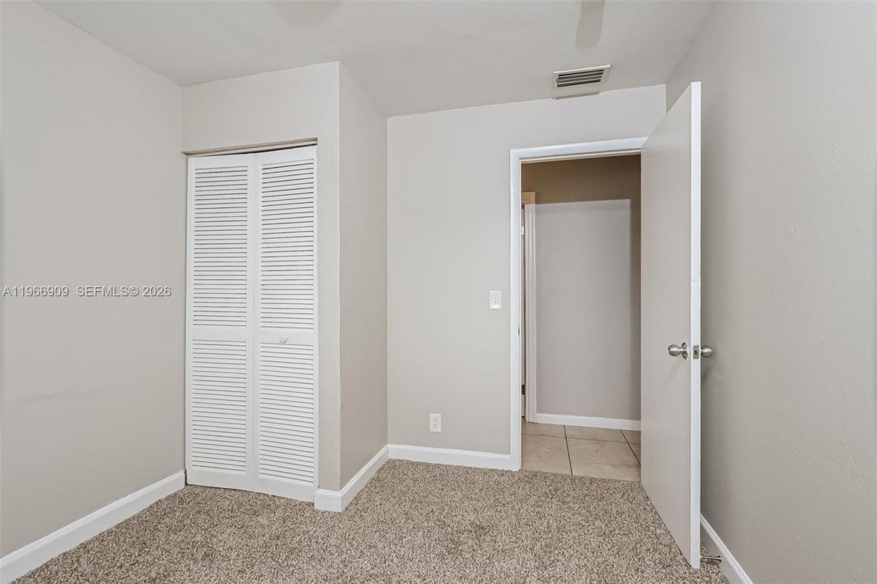 1443 7th Street, West Palm Beach, FL 33401 Photo