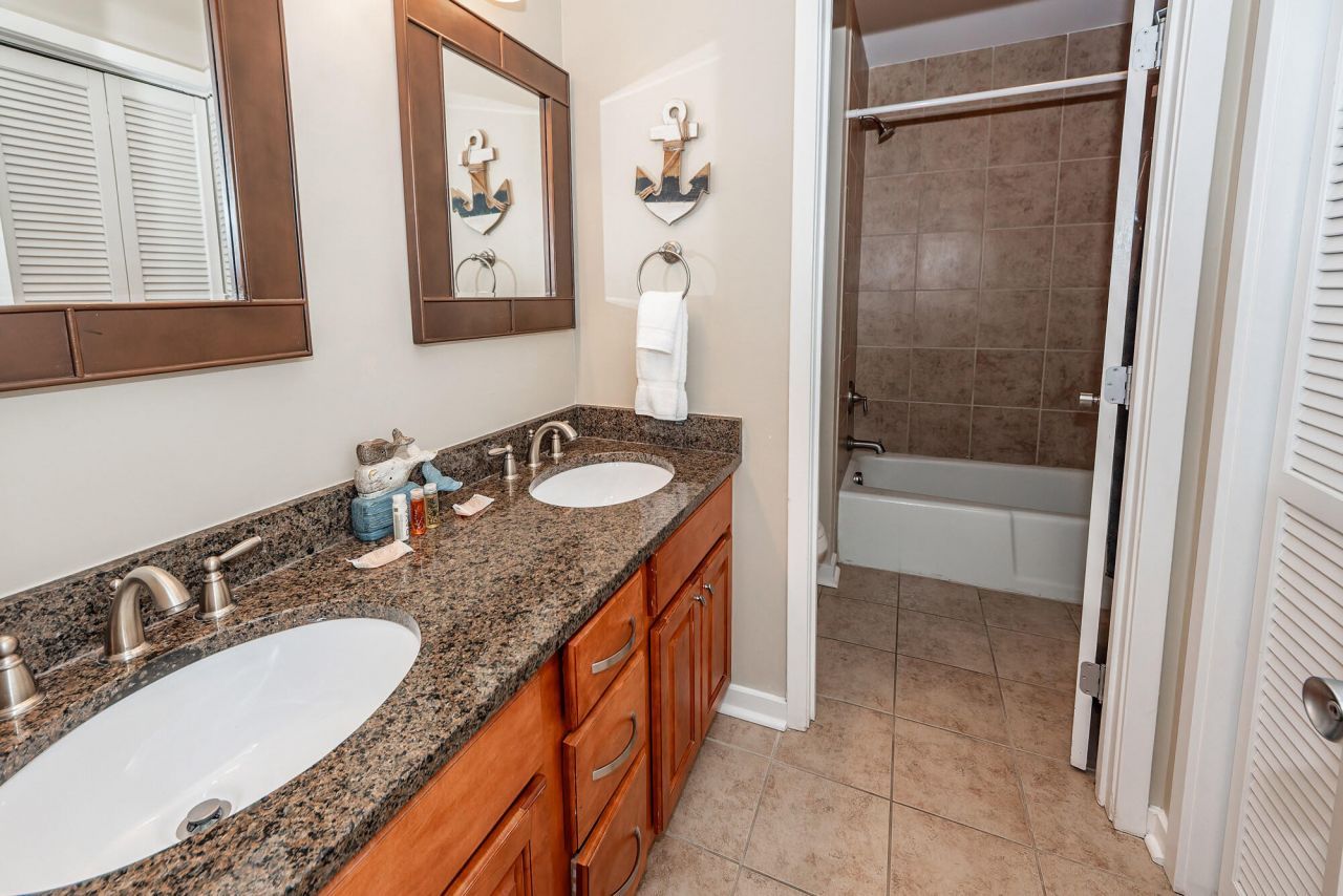 26 Fairway Dunes Lane Photo 17