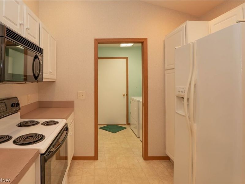 1377 Tylers Mill Lane NE, Massillon, OH 44646 Photo 13