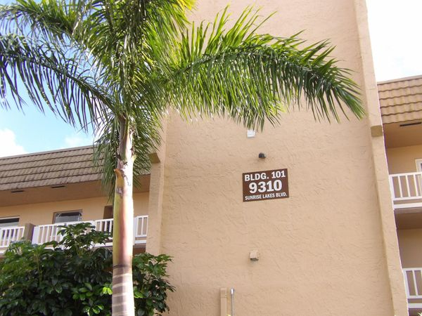 9310 Sunrise Lakes Boulevard, Unit 108, Sunrise, FL 33322