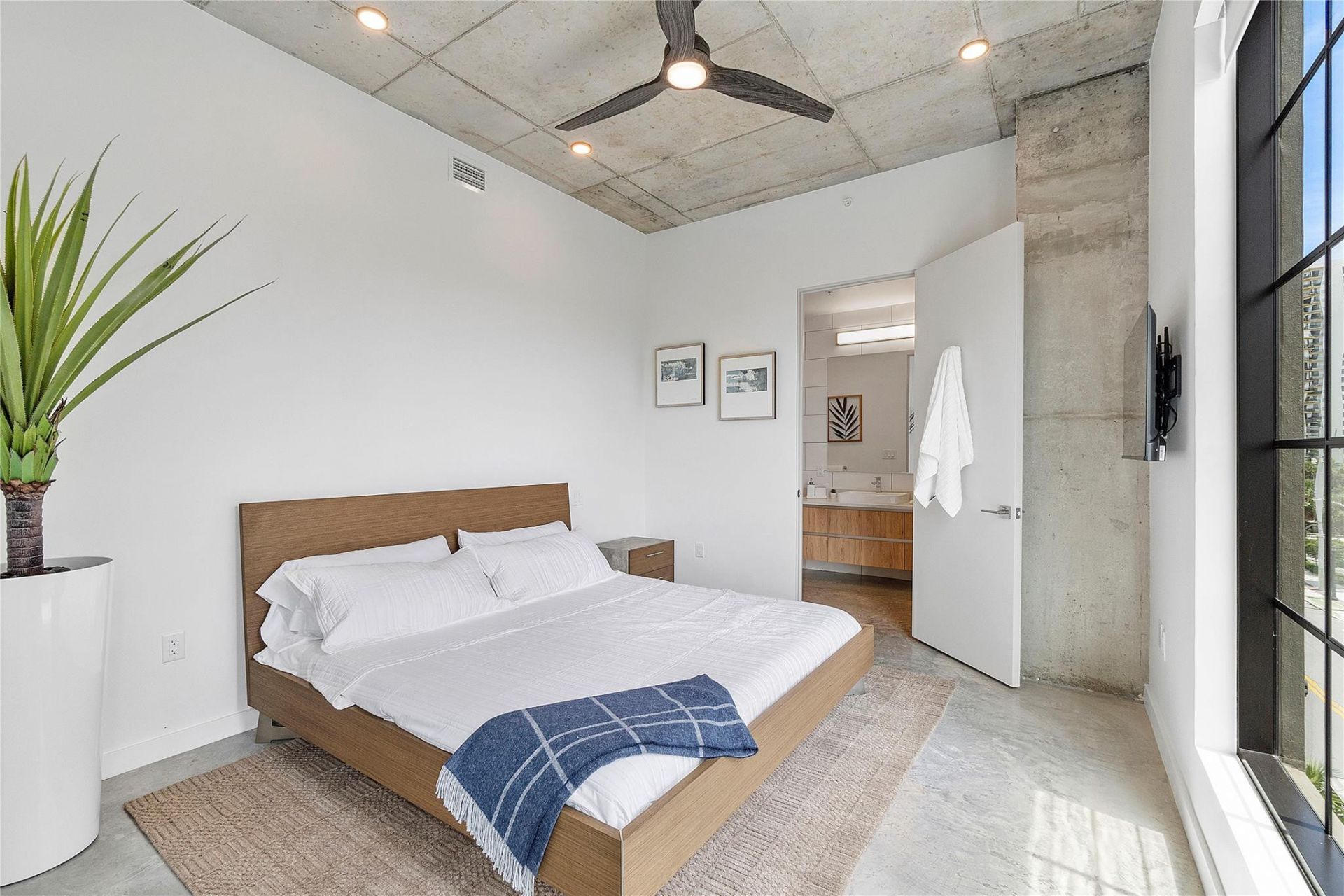 401 NW 1st Avenue, Fort Lauderdale, FL 33301 Photo
