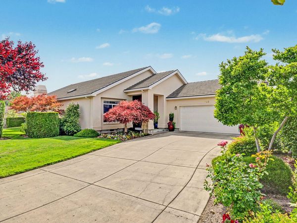 732 Cherrywood Drive, Medford, OR 97504