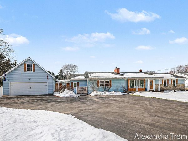 6325 8th Avenue SW, Grandville, MI 49418