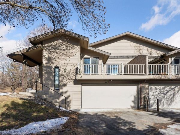 14726 Southampton Drive, Burnsville, MN 55306