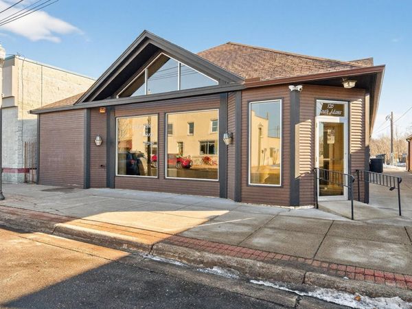 126 Adams Street S, Cambridge, MN 55008