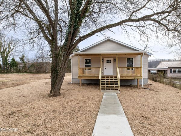 131 Lancaster Rd, Oak Ridge, TN 37830