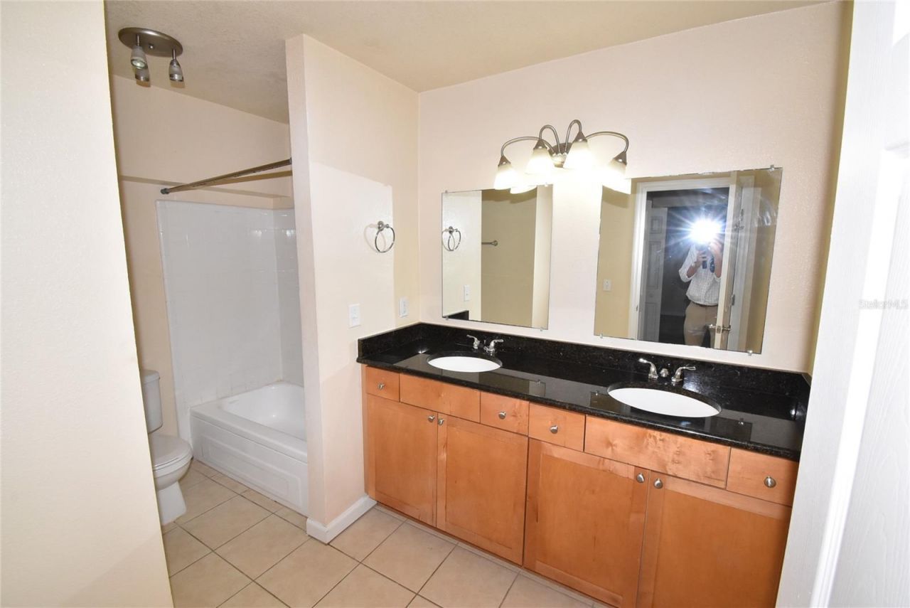 220 Pompano Drive Se, Unit H, Saint Petersburg, FL 33705 Photo