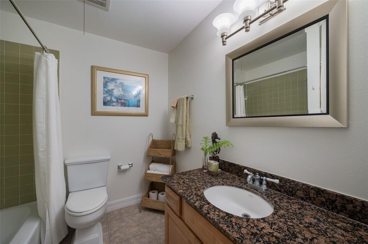 3360 S Osprey Avenue, Unit 205B, Sarasota, FL 34239 Photo