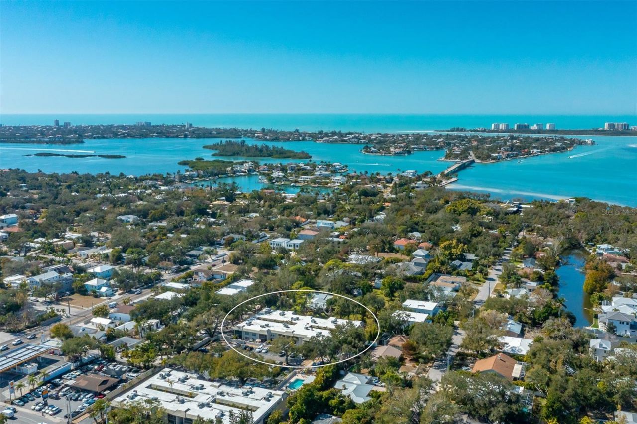 3360 S Osprey Avenue, Unit 205B, Sarasota, FL 34239 Photo