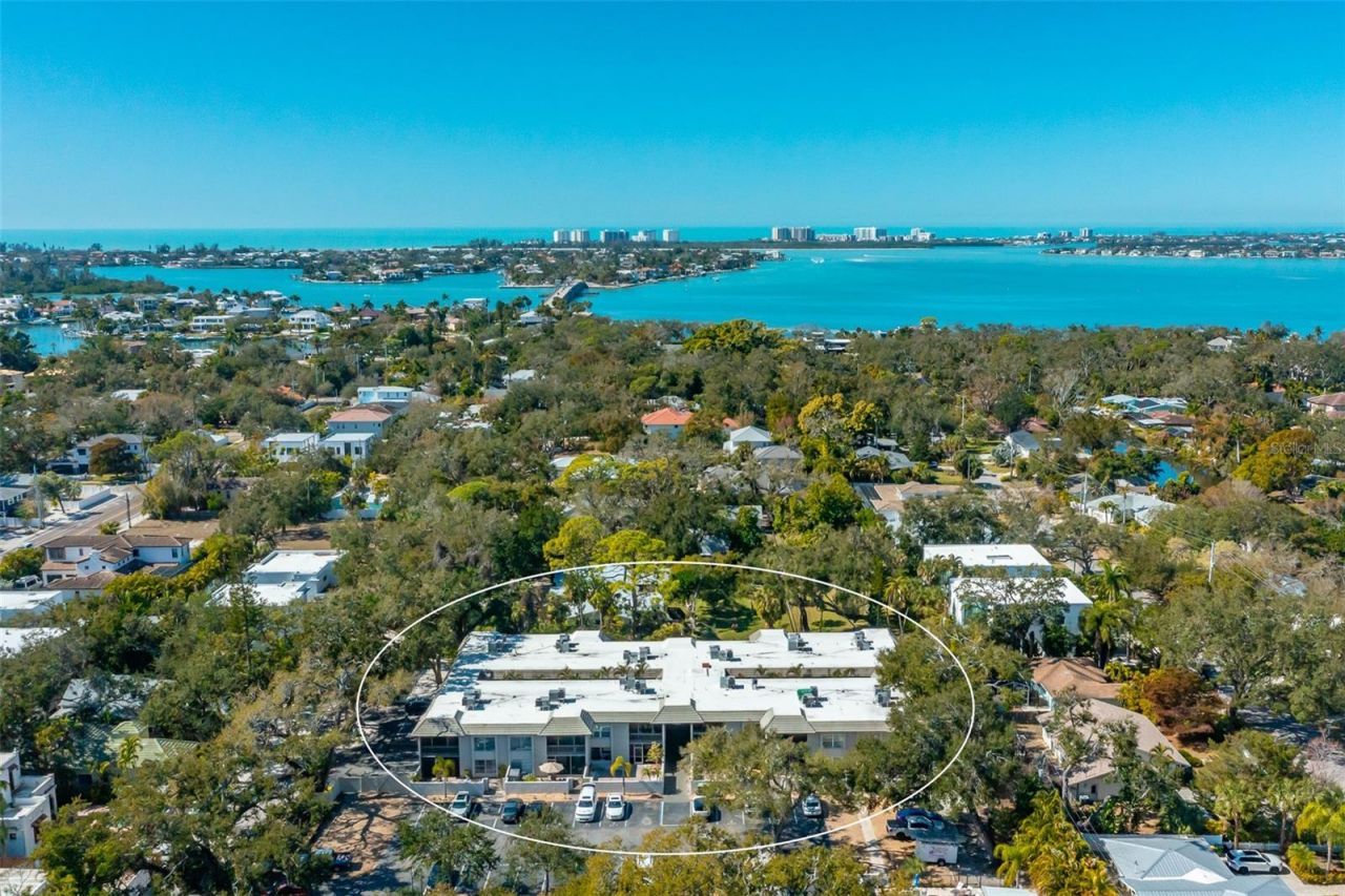 3360 S Osprey Avenue, Unit 205B, Sarasota, FL 34239 Photo