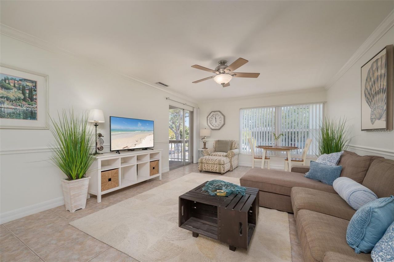 3360 S Osprey Avenue, Unit 205B, Sarasota, FL 34239 Photo