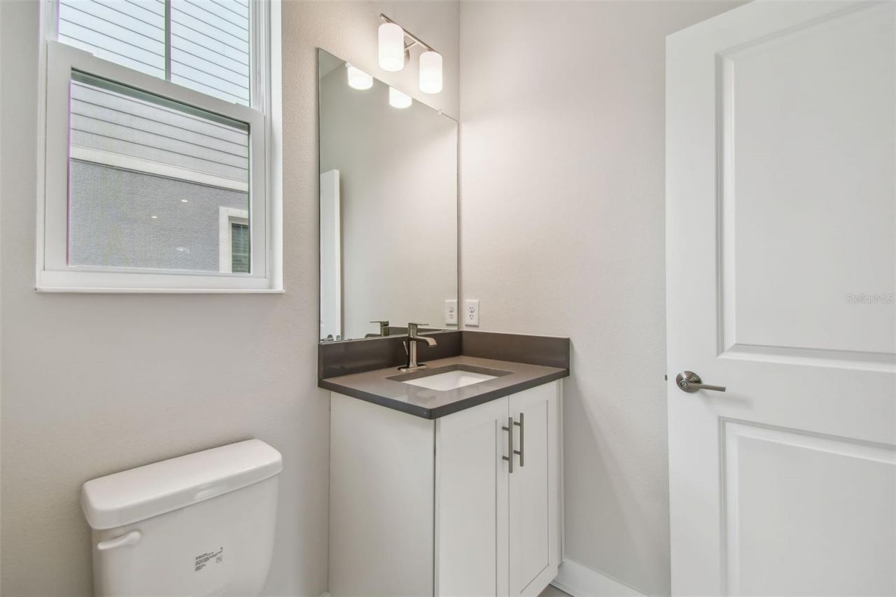 5663 Dartmouth Avenue N, Saint Petersburg, FL 33710 Photo