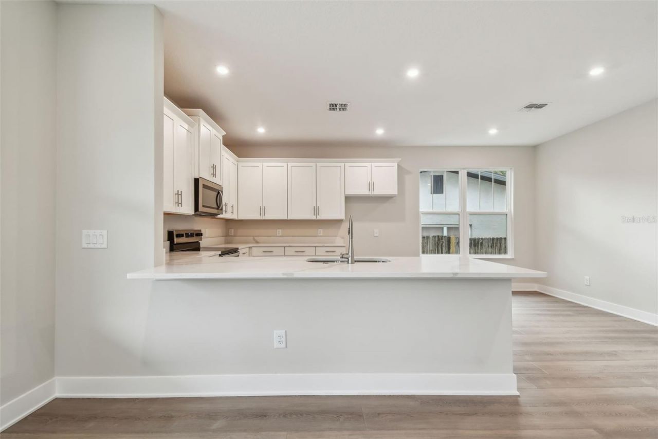 5663 Dartmouth Avenue N, Saint Petersburg, FL 33710 Photo