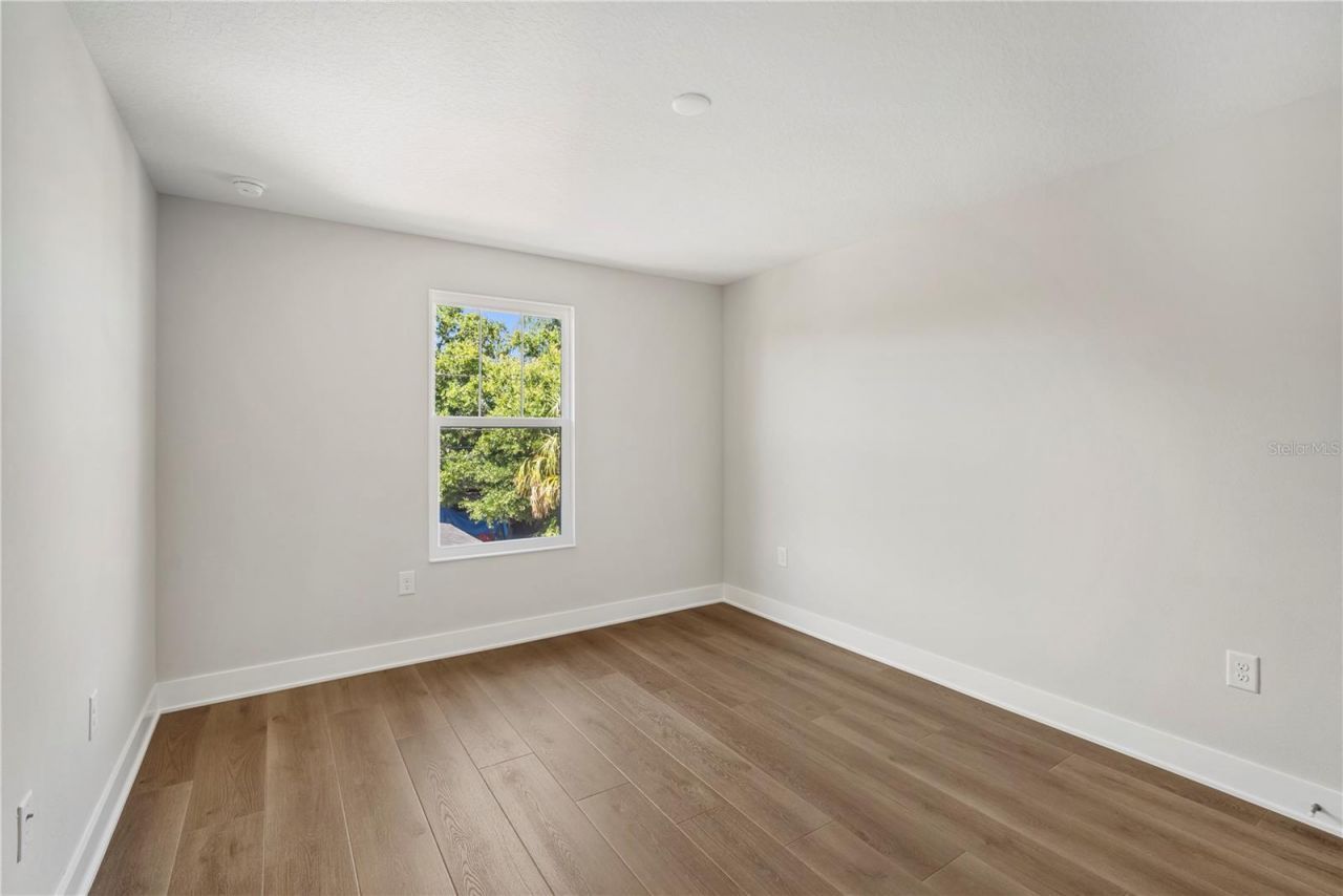 5633 Dartmouth Avenue N, Saint Petersburg, FL 33710 Photo