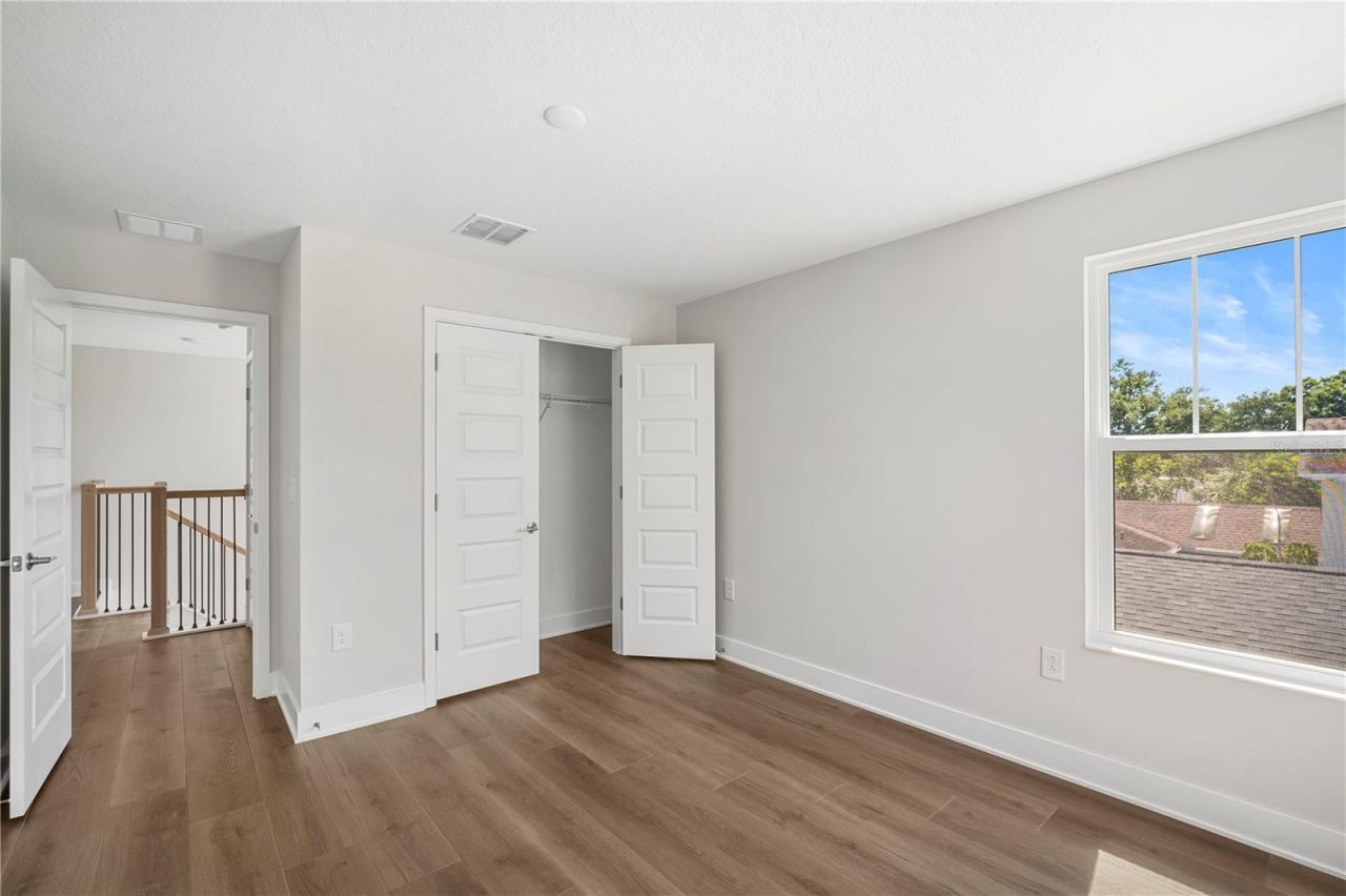 5633 Dartmouth Avenue N, Saint Petersburg, FL 33710 Photo