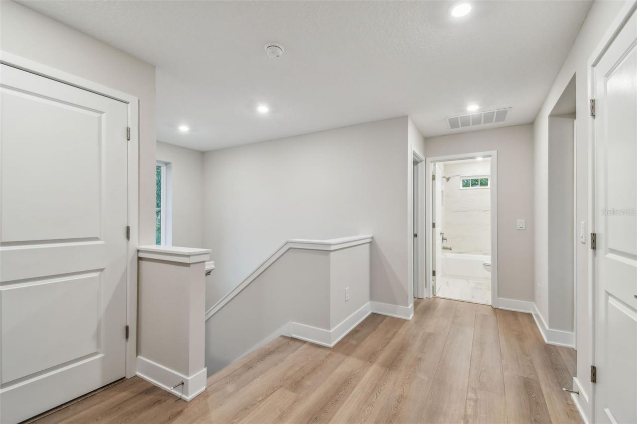 5663 Dartmouth Avenue N, Saint Petersburg, FL 33710 Photo