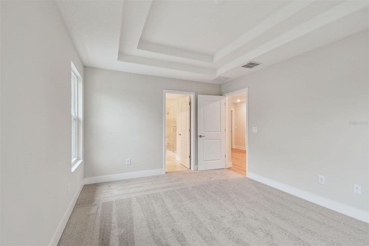 5663 Dartmouth Avenue N, Saint Petersburg, FL 33710 Photo