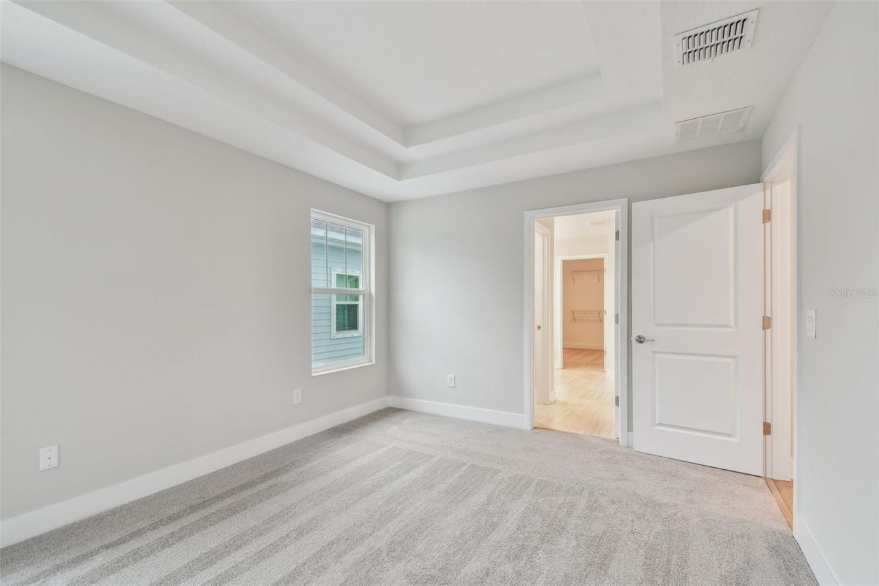 5633 Dartmouth Avenue N, Saint Petersburg, FL 33710 Photo